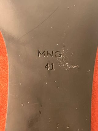 Botas de tacón de ante color burdeos