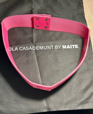 Cinturón Lola Casademunt fucsia con cristales