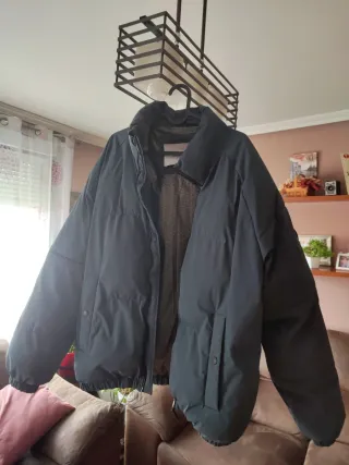 Cazadora acolchada Bershka Talla M