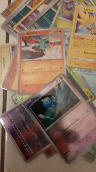 Pokemon Carta Sigilyph 120 PS