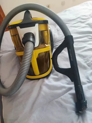 Aspiradora Rowenta Silence Multi Cyclonic