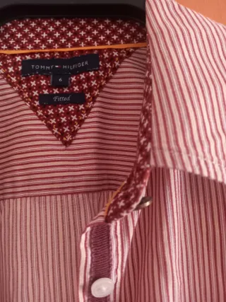 Camisa Tommy Hilfiger rayas roja y blanca
