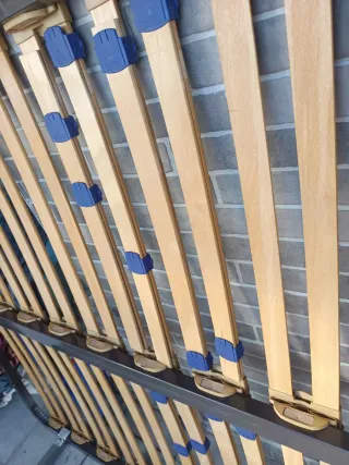 Somier lamas madera reforzado patas metal. Perfect