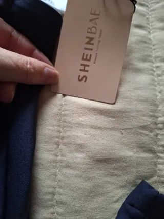 Pantalón azul elegante