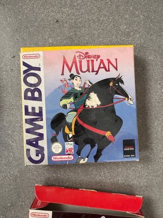 Lote Game Boy: Pokémon y Mulan