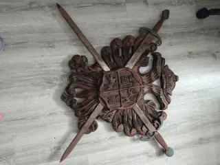 Escudo Toledo Madera Años 60 con Espadas
