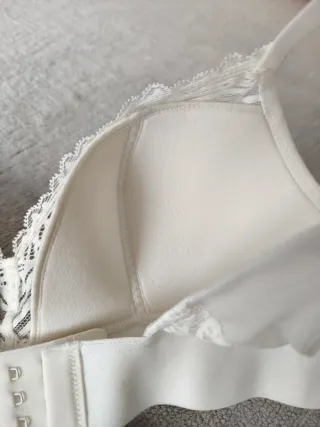 Sujetador Oysho blanco sin estrenar