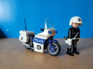 PLAYMOBIL MOTO POLICE