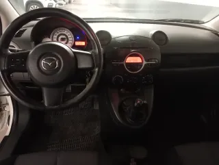 Mazda 2 2009