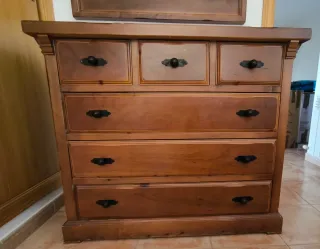 Comò in legno con specchio + 2 comodini