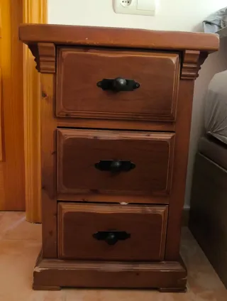 Comò in legno con specchio + 2 comodini