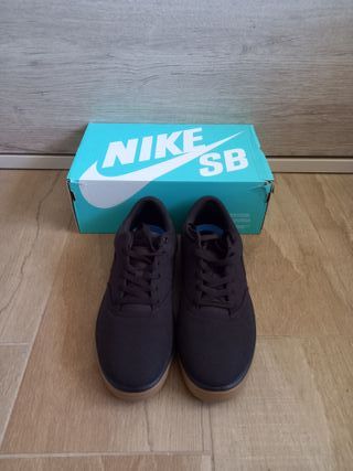 Nike SB Check Solar CNVS Negro/Marrón