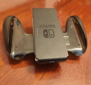 SOPORTE DE CARGA PARA MANDOS NINTENDO SWITCH