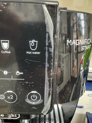 Cafetera DeLonghi Magnifica Start Negra.