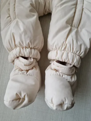 Buzo nieve Zara 6-9 meses