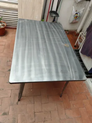 Mesa de acero inoxidable