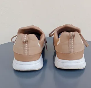 Sneakers deportivas beige