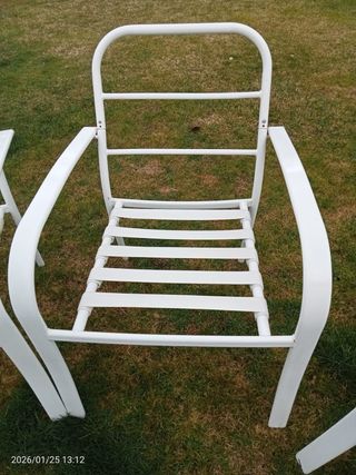 Juego 4 sillas jardín con colchonetas