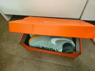 Nike Air Force Gris y Blanco