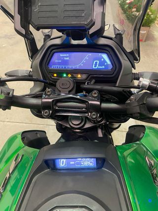Moto Bajaj Dominar 400 Verde
