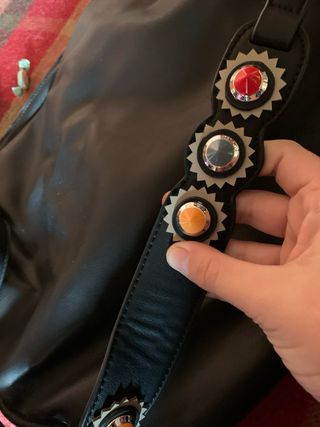 Bolso Negro Grande con Adornos