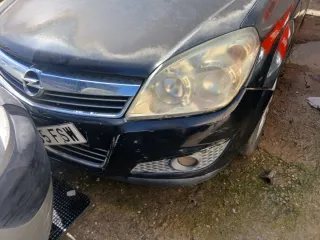 Paragolpes y Faros Opel Corsa