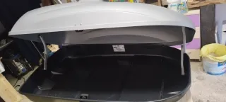 Cofre y baca de coche