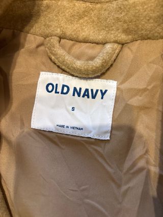 Abrigo estilo americana Old Navy beige