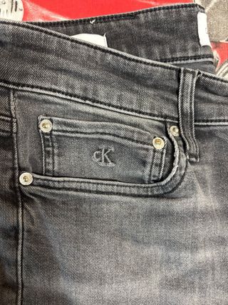 Pantalón vaquero Calvin Klein negro-gris