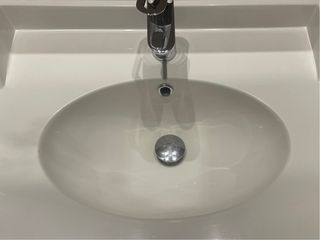 Mueble de baño con espejo