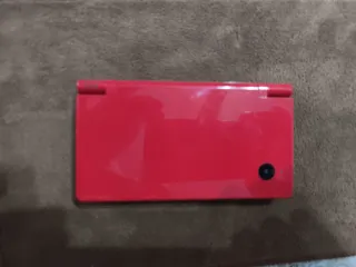 Nintendo DSi Rossa