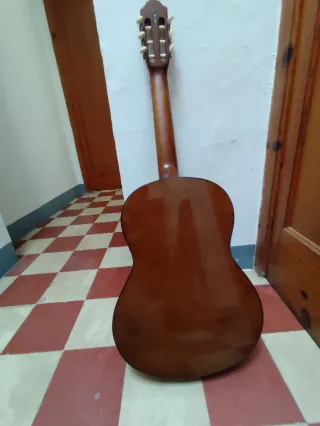 Guitarra Yamaha CX40 II + Funda + Mini-amp