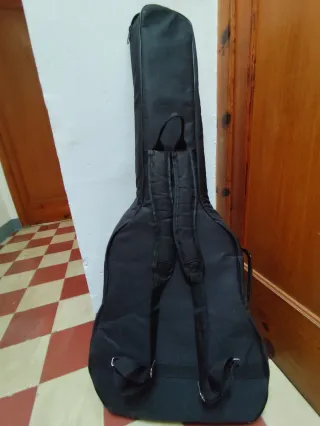 Guitarra Yamaha CX40 II + Funda + Mini-amp