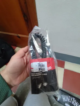 Guitarra Yamaha CX40 II + Funda + Mini-amp