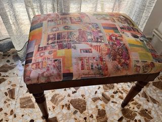Taburete de dormitorio con estampado