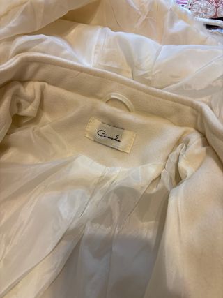 Cazadora blanca mujer con capucha