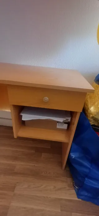 Escritorio madera beige y marrón de 1m largo