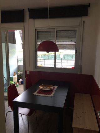 Mesa comedor negra Ikea de 4 a 8 comensales