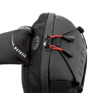 Mochila/Bandolera Diablo Chairs Negra Nueva.