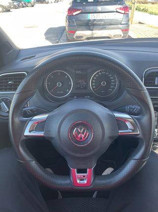 Volkswagen Polo R-Line 1.6 TDI