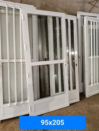 Puertas de aluminio 95x205.  621292438