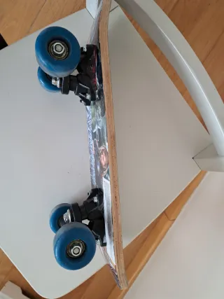 Monopatín Marvel Avengers niñ@s pequeños, funda.