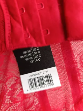 Corpiño de encaje rojo. 80C