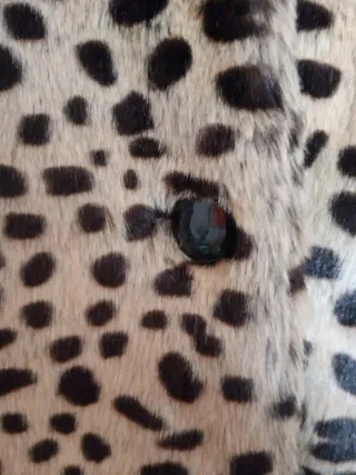 Abrigo estampado leopardo