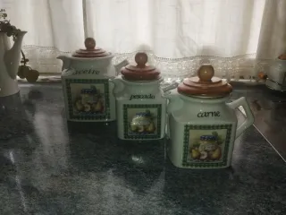 Juego de 3 Aceiteras Cerámica y Madera