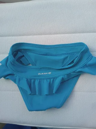 Lote Bañador volantes estampado y braguita azul v