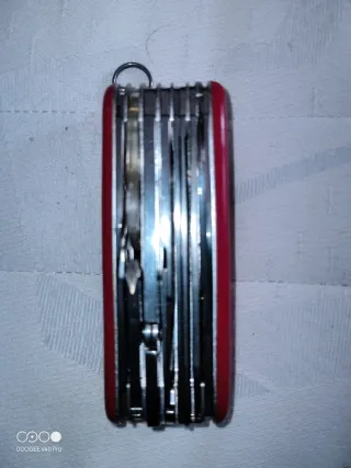 Navaja Multiusos Victorinox Roja