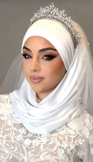 Maquillaje Novia Plata y Blanco