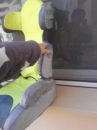 Alzador de coche con respaldo