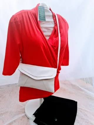 Bolso de piel auténtica. Blanco. Clutch